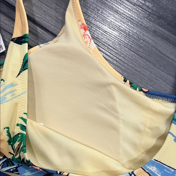 Old Navy Sailboat and Floral Print Set - Picture 7 of 11